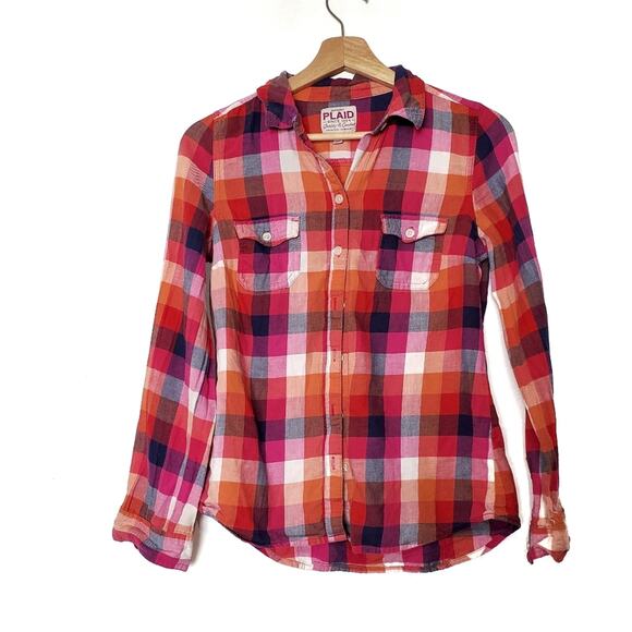 Old Navy | Lightweight Plaid Button Up - Picture 1 of 5